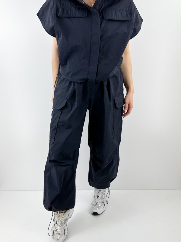 Navy cargo pants