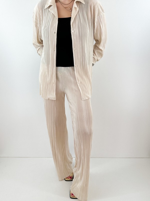 Krem pliseli kumaş gömlek pantolon takım
