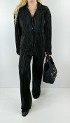 Siyah pliseli kumaş gömlek pantolon takım