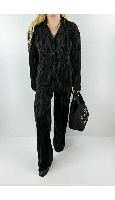 Siyah pileli kumaş gömlek pantolon takım