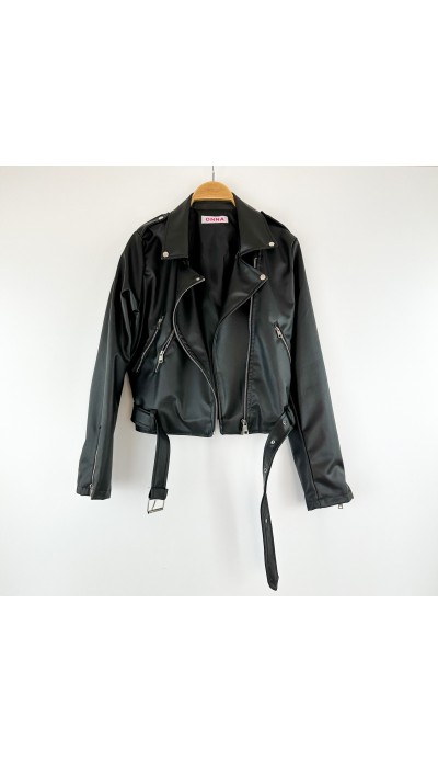 Siyah kemerli deri ceket