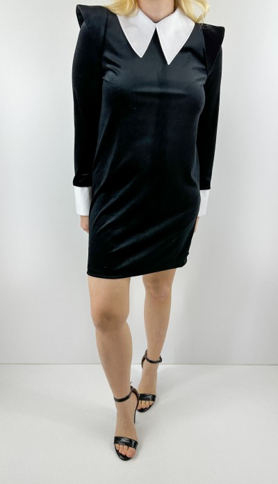 Yaka ve manşet detaylı siyah kadife elbise