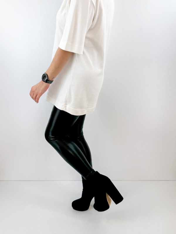 Black faux leather leggings