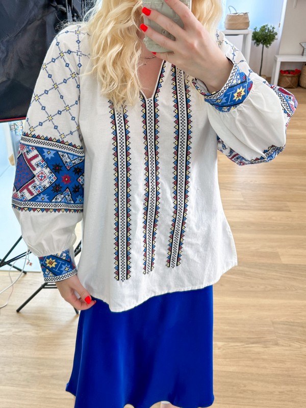 Blue embroidery detailed blouse