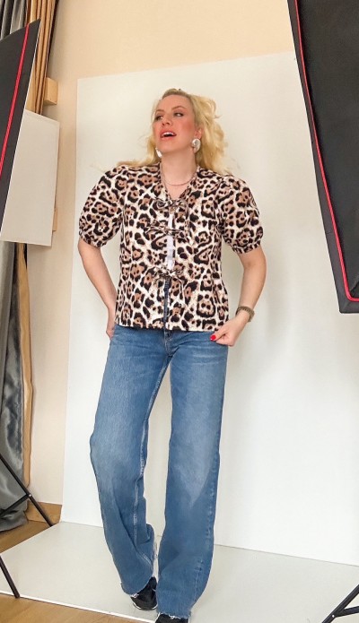 Önden bağlamalı leopar desen bluz