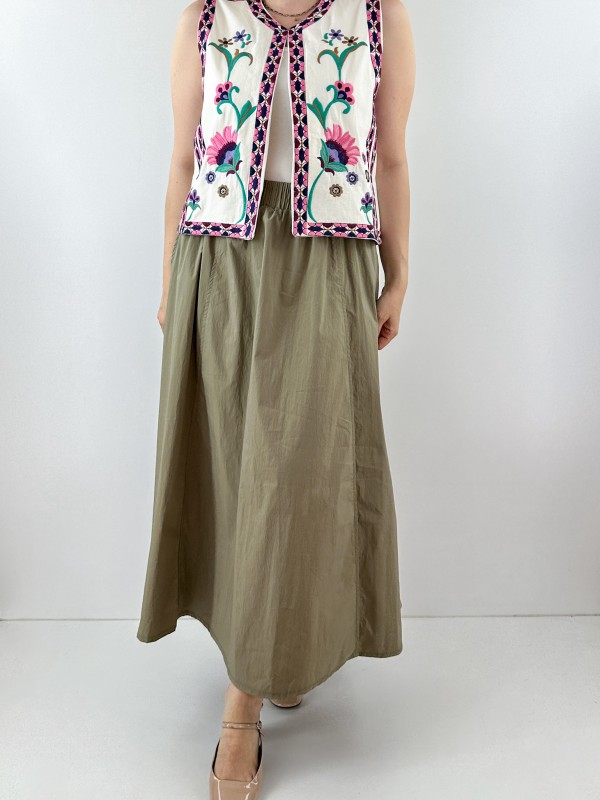 Embroidery detailed vest