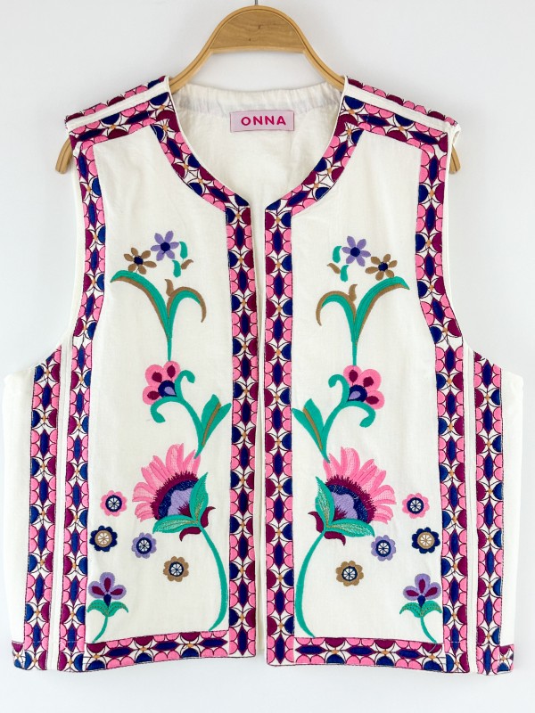 Embroidery detailed vest