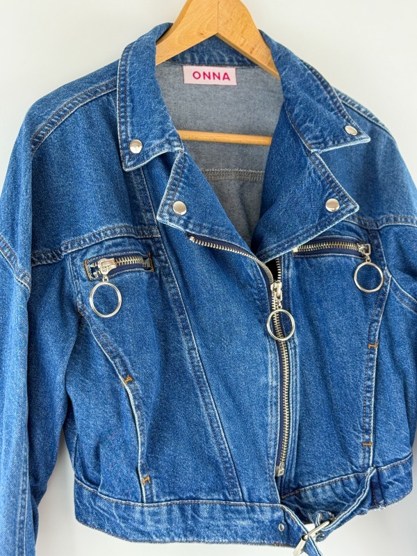 Blue belt detailed jean jacket