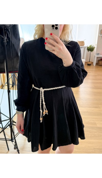 Siyah müslin çok pileli kemerli elbise