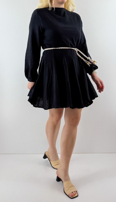 Siyah müslin çok pileli kemerli elbise