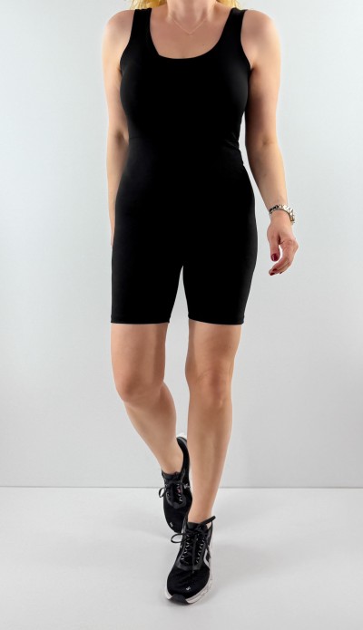 Siyah kalın askılı şort tulum