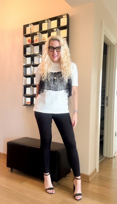 Dantel detaylı premium tişört