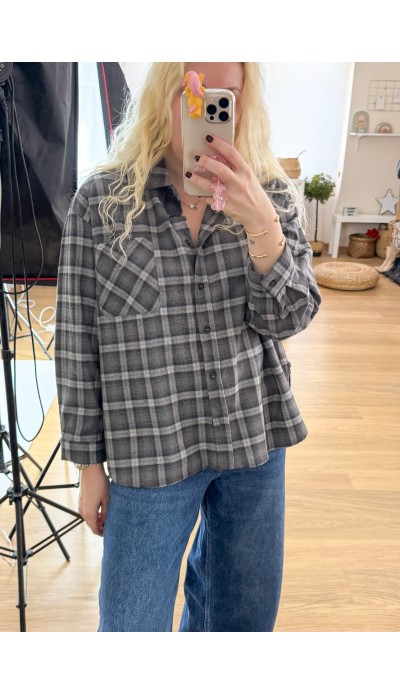 Gri ekose oduncu gömlek