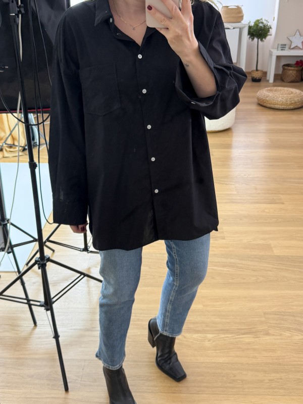 Black oversize poplin shirt