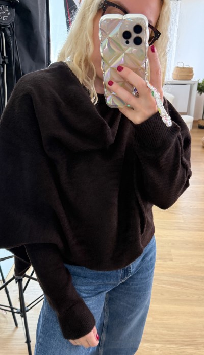 Atkılı kahverengi triko kazak