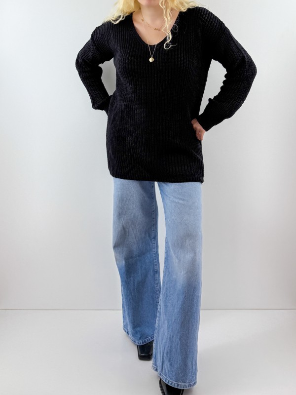 Siyah V yaka rahat kalıp tunik kazak