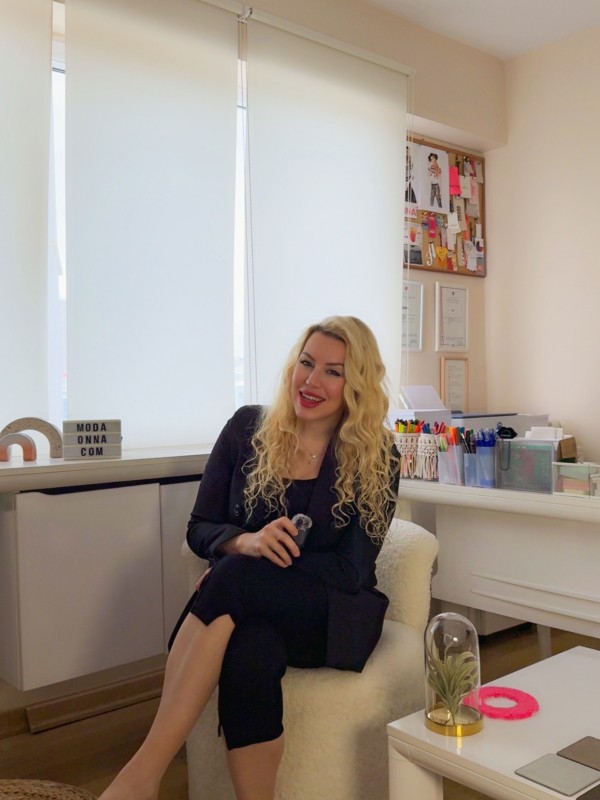 Black capri leggings