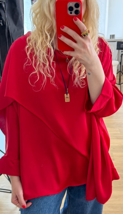 Scarf detailed red blouse