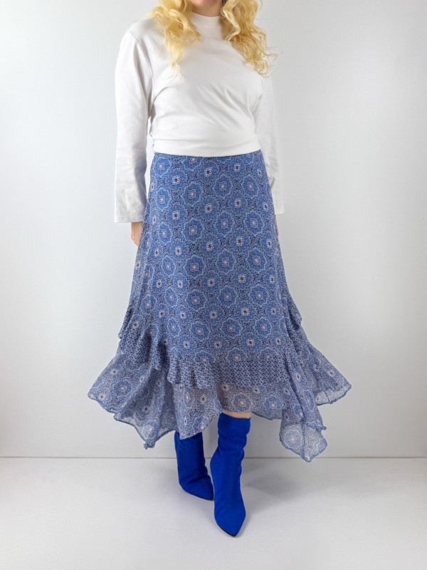 Asimetric chiffon skirt