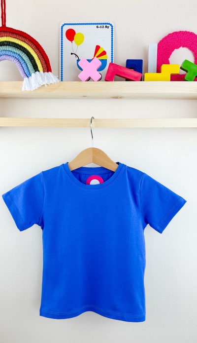 Saks mavisi kısa kollu pamuklu bebek tişört