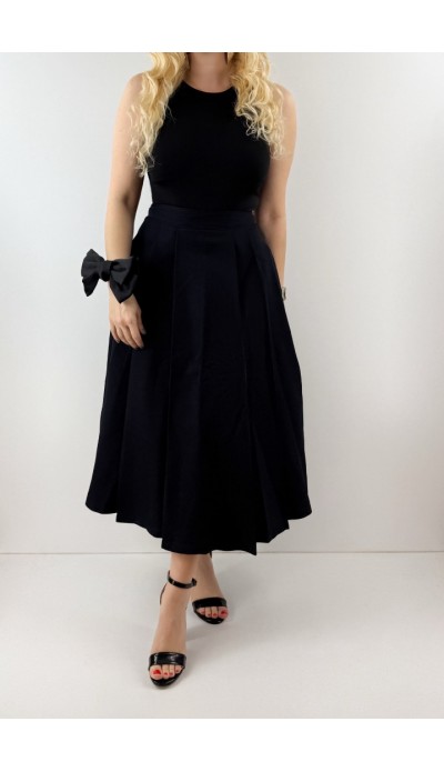 Siyah kalın pileli midi etek