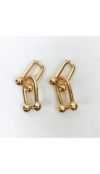 Birbirine geçme altın rengi tasarım küpe