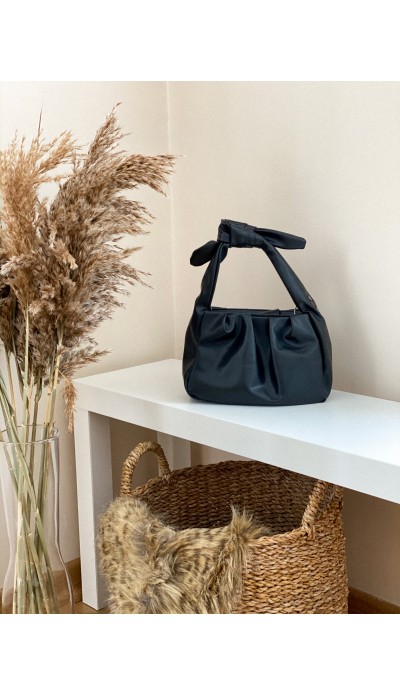 Düğüm detaylı siyah çanta