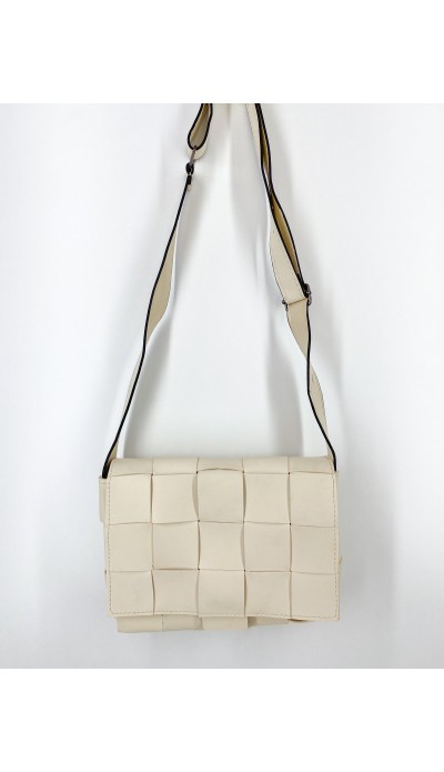 Krem rengi örgü detaylı çanta