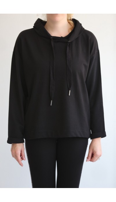 Siyah kapşonlu düz sweatshirt Siyah kapşonlu düz sweatshirt