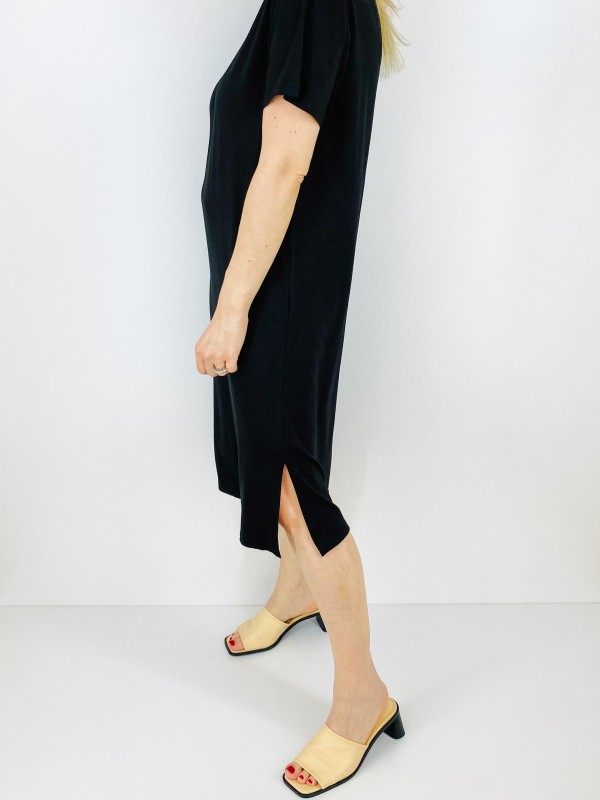 Two sided slit black midi dress