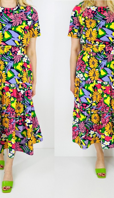 Renkli desenli volanlı elbise