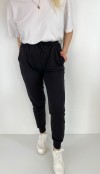 Black slim sweatpants