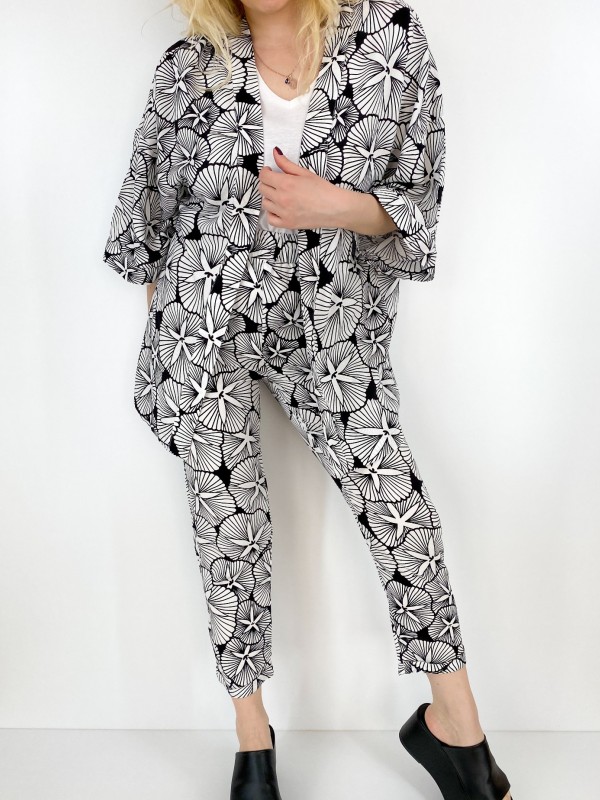 Black white printed kimono pants set