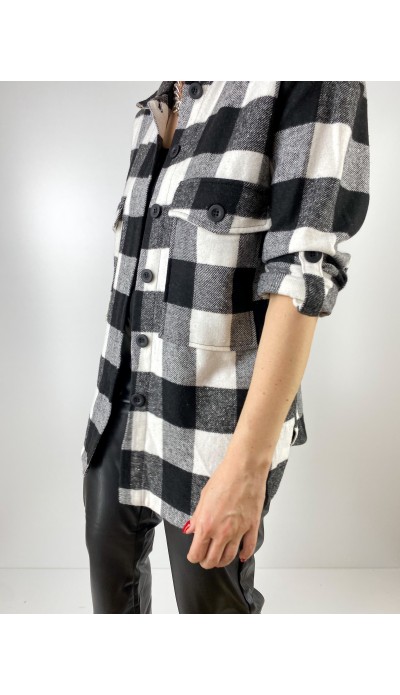 Siyah beyaz ekose gömlek ceket