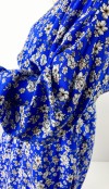Çiçek desenli saks mavisi kloş elbise