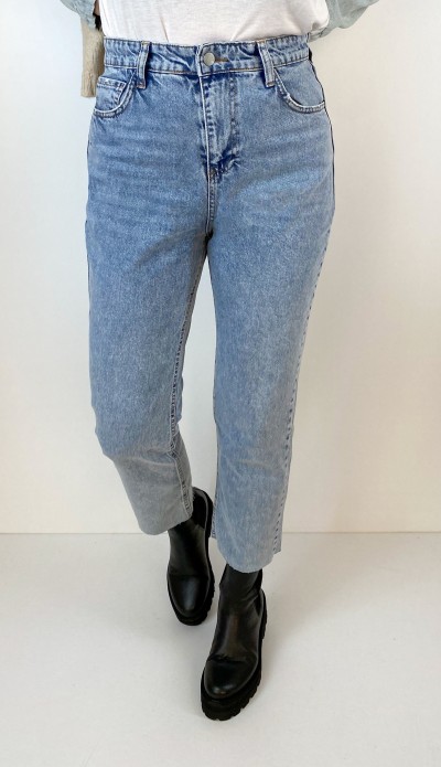 Dar kesim mom kalıp kot