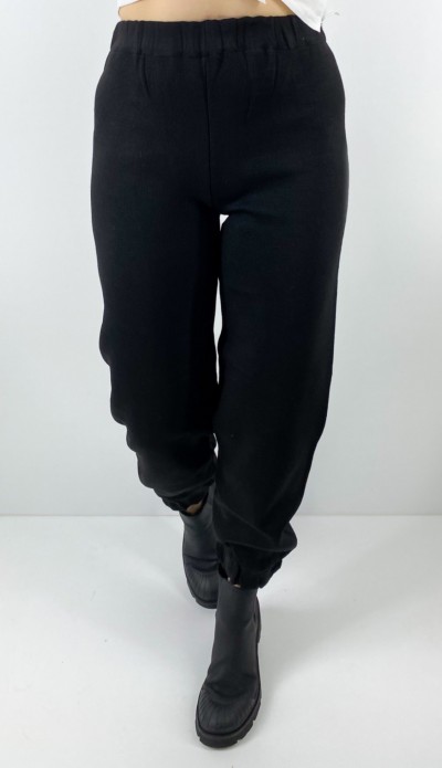 Siyah bilekten lastikli triko pantolon