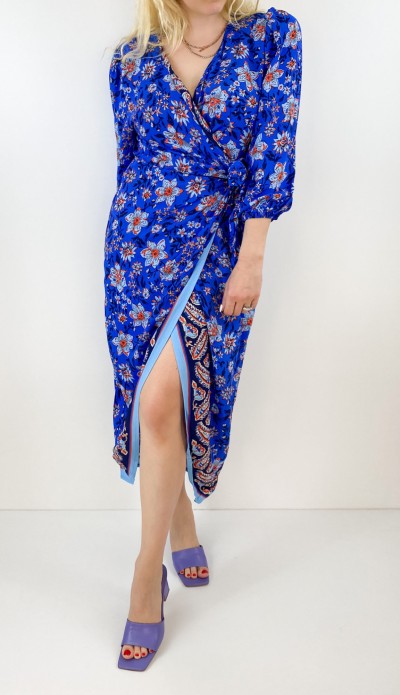 Çiçek desenli saks mavi kruvaze elbise