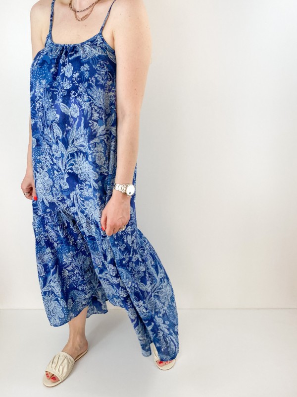 Blue flower printed midi dress