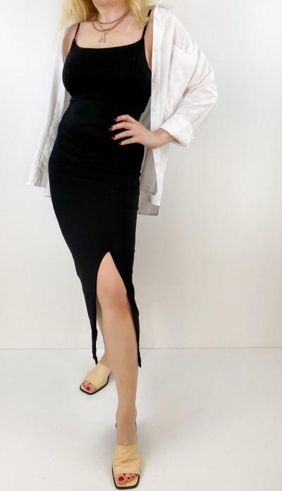 Drape detaylı siyah ince askılı elbise