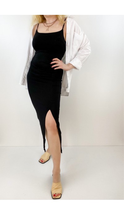 Drape detaylı siyah ince askılı elbise