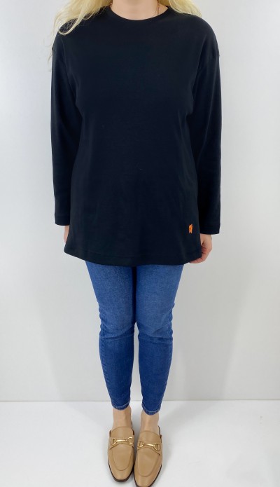 Siyah bisiklet yaka uzun kollu tişört