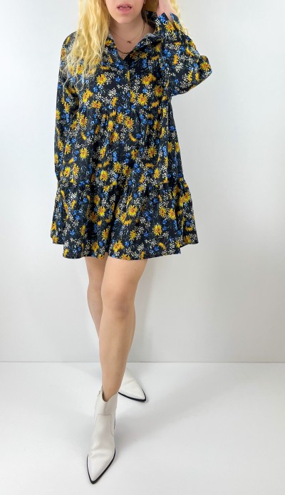 Çiçek desenli kloş elbise