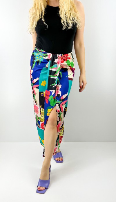 Drape detaylı tasarım etek