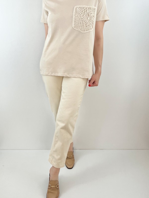 Pocket detailed creme color t-shirt