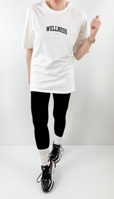  Wellness yazılı kırık beyaz tişört