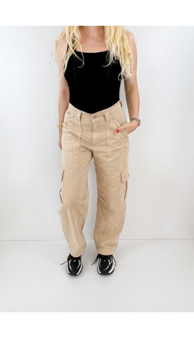 Korse tasarımlı triko atlet