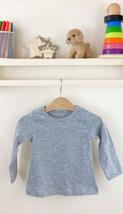 Gri uzun kollu pamuklu bebek tişört